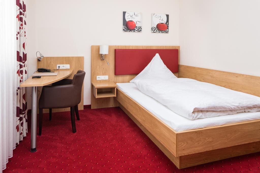 Hotel Sixt Rohr in Niederbayern Buitenkant foto
