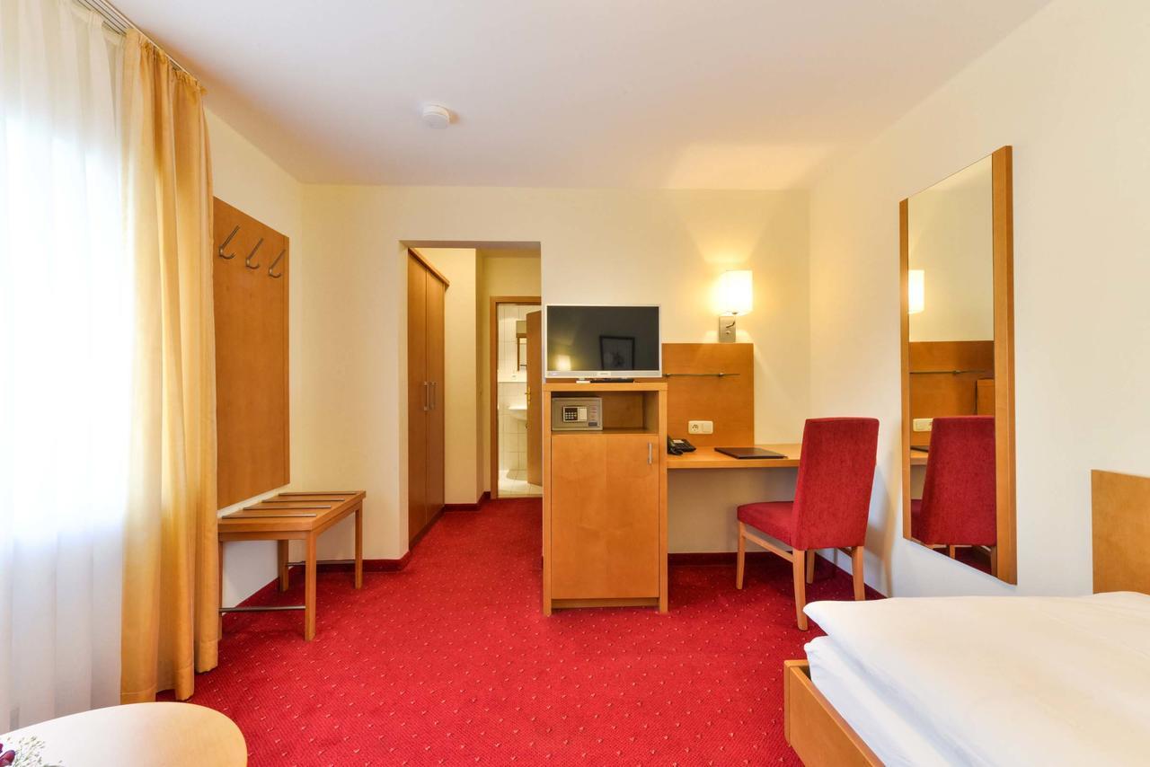 Hotel Sixt Rohr in Niederbayern Buitenkant foto