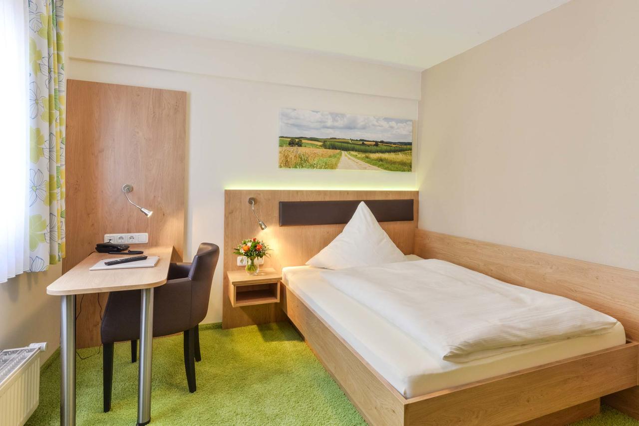 Hotel Sixt Rohr in Niederbayern Buitenkant foto