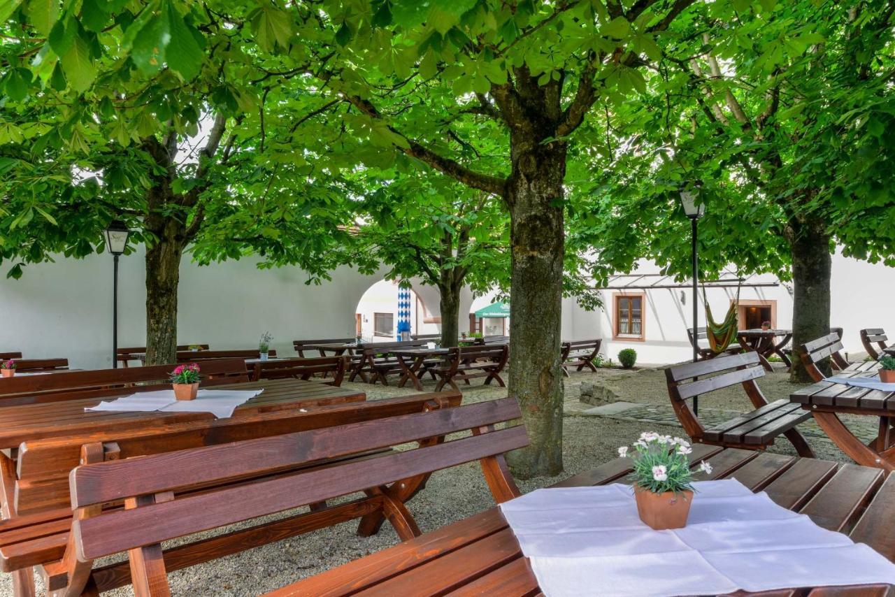 Hotel Sixt Rohr in Niederbayern Buitenkant foto